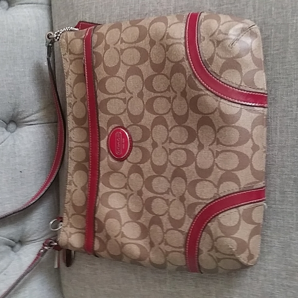 Coach woman's signature canvas crossbody message bag - Picture 8 of 17